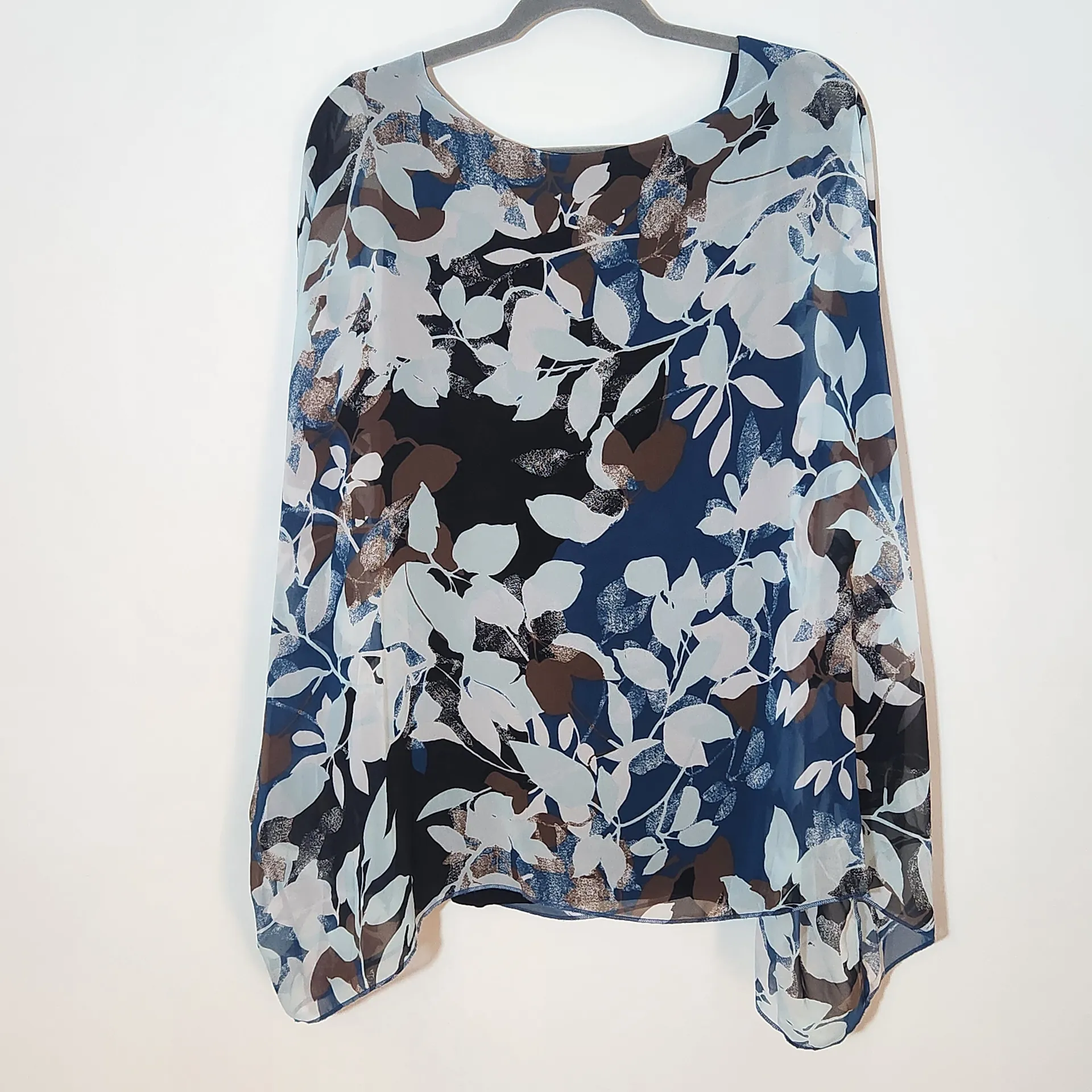 Lane Bryant Blue and Black Chiffon Leaf Print Blouse Size 14/16 - Image 6