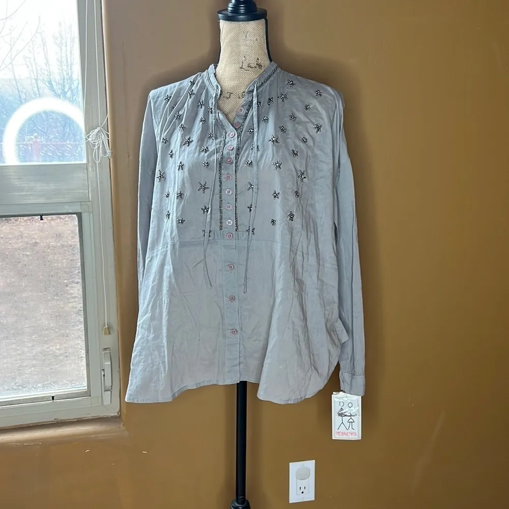 Johnny Was Pete & Greta 100% Cotton Gray Bead Crystal Button Down Top Size S - Image 2