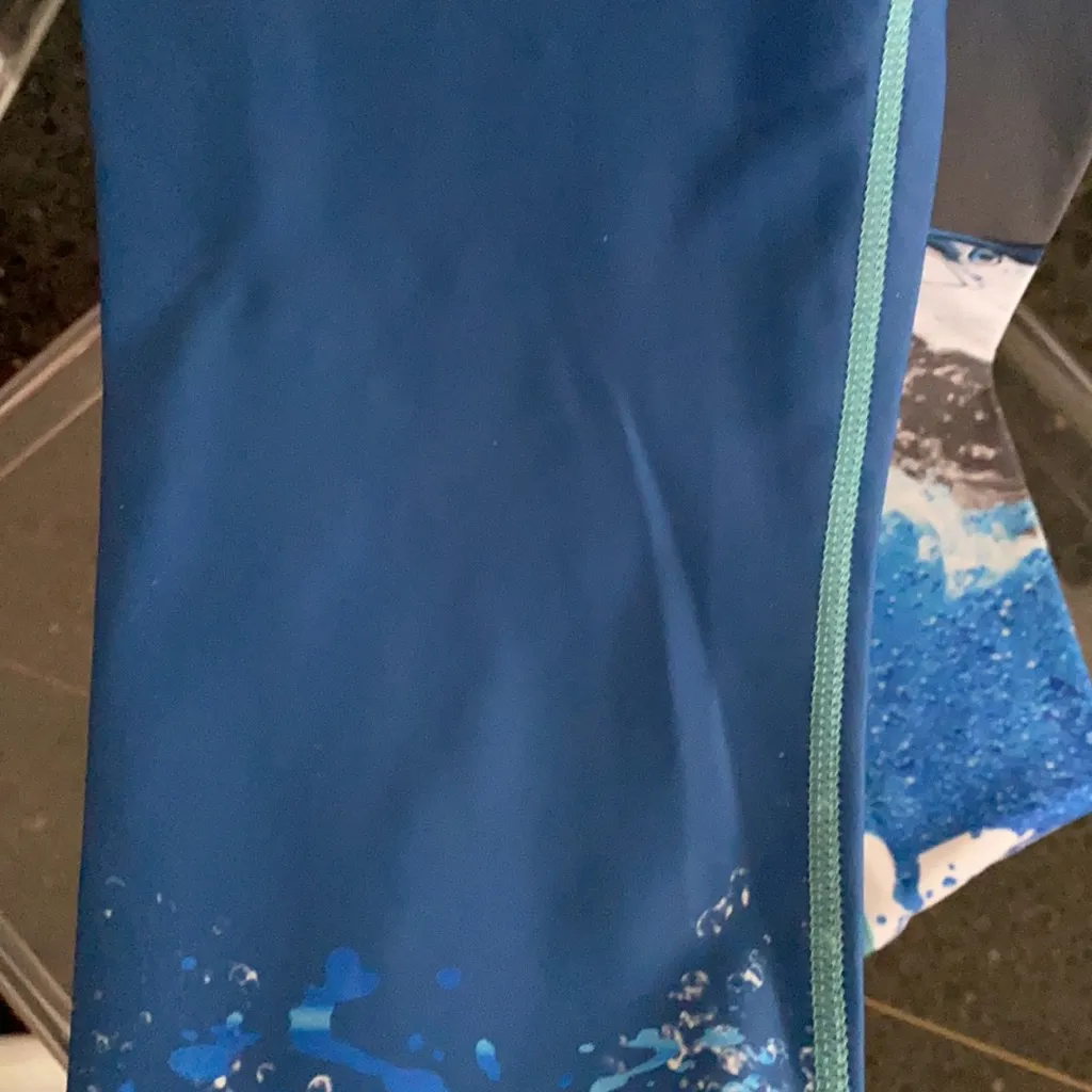 Wave life women XS UV50+ LEGGING and reversible SPORT BRA set blue marlin - Image 13