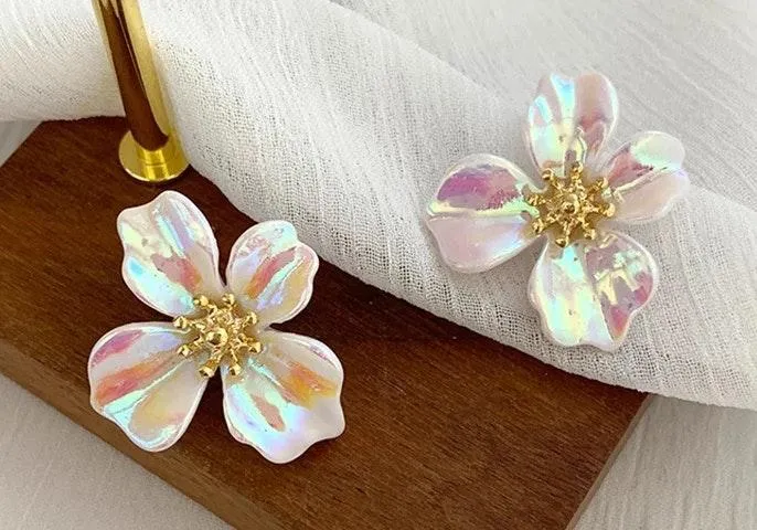 Shiny Flower Stud Earrings Multiple - Image 5