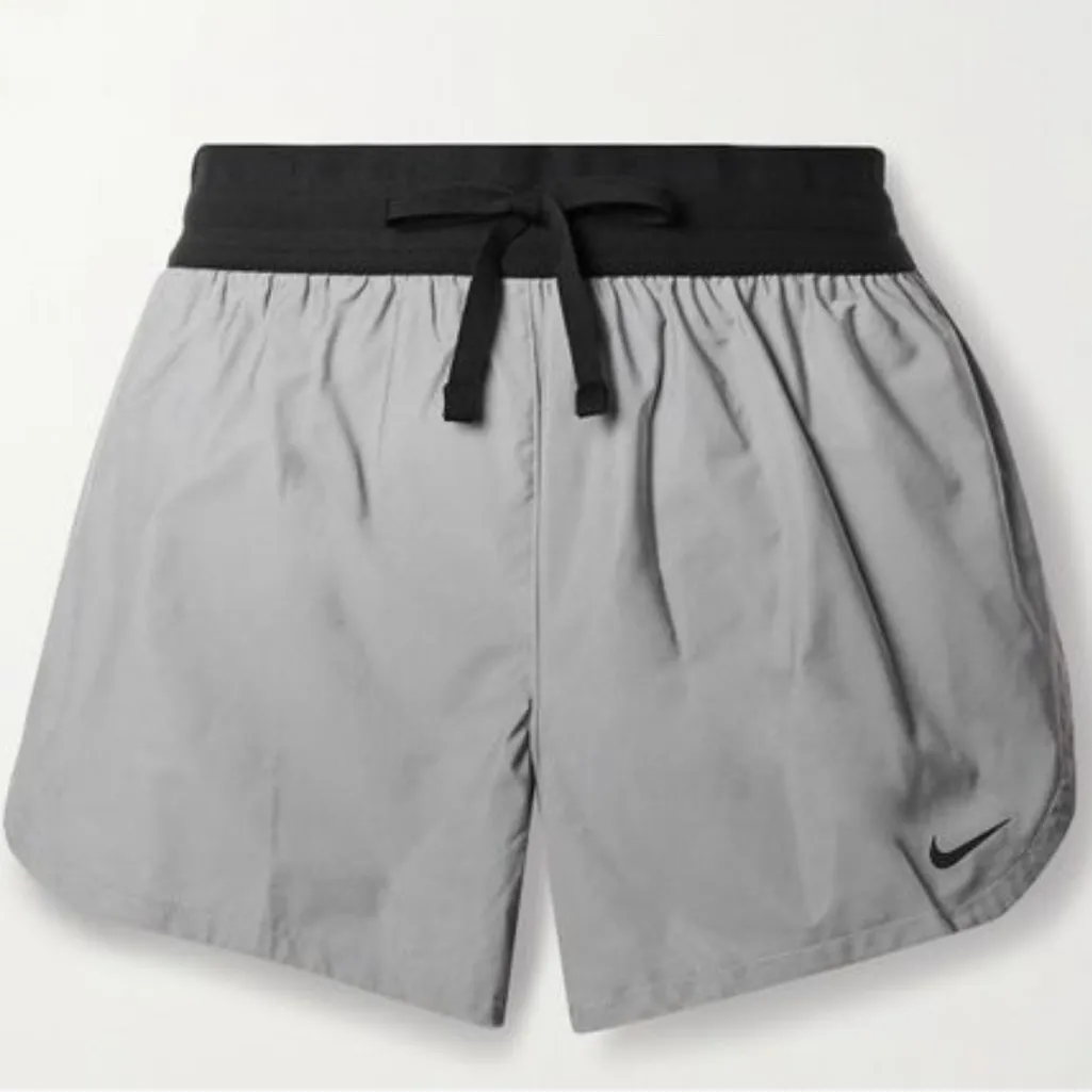 Women's Gray reflective shell shorts size small - Image 2