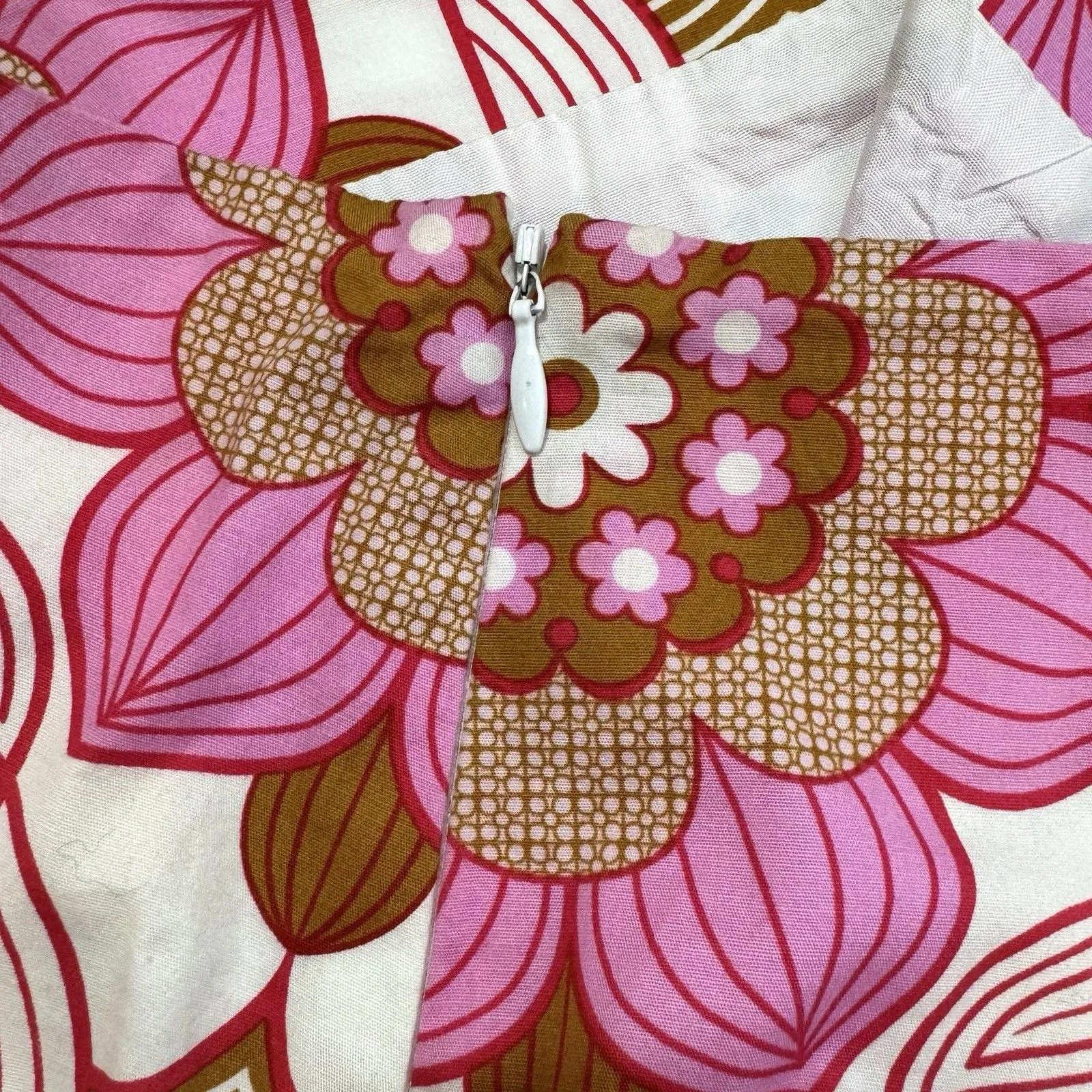 Tibi Floral Mini Skirt Pink White Crocheted Lace Panel Vibrant Preppy Y2K 90s - Image 6