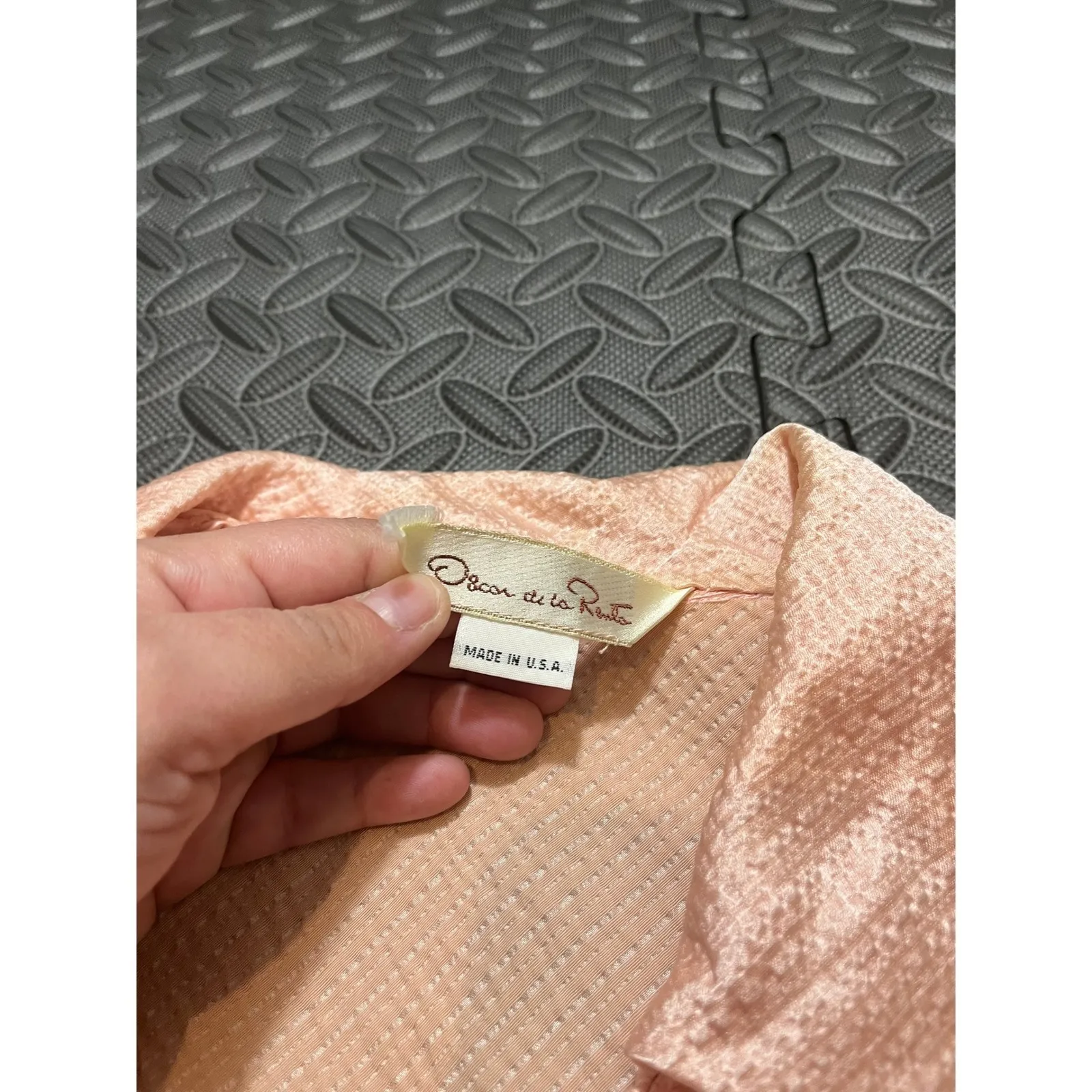 Vintage Oscar De La Renta Union Made Pink Blush Shimmer Blouse Womens Size 10 - Image 4