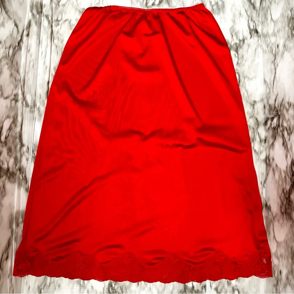 Best Form Womens Sz Medium Vtg Red Lace Trimmed Slip Skirt Romantic Goth Softie - Image 7