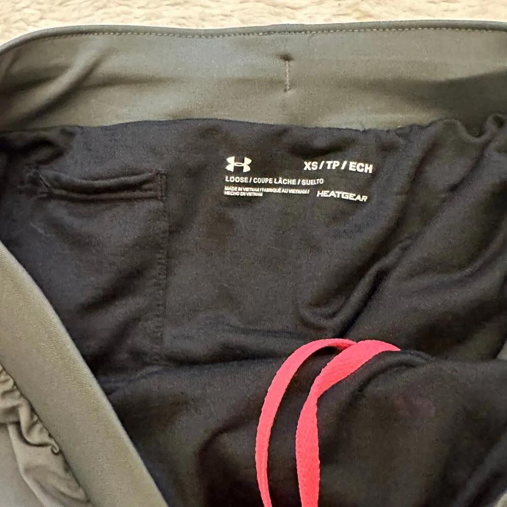 NEW Women's Under Armour Heat Gear Loose Shorts sz XS - Image 4