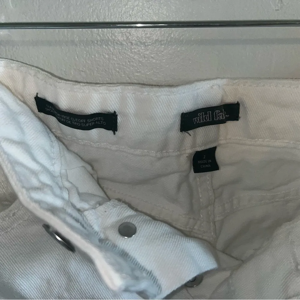 Target  White Jean Shorts Size 2 - Image 2