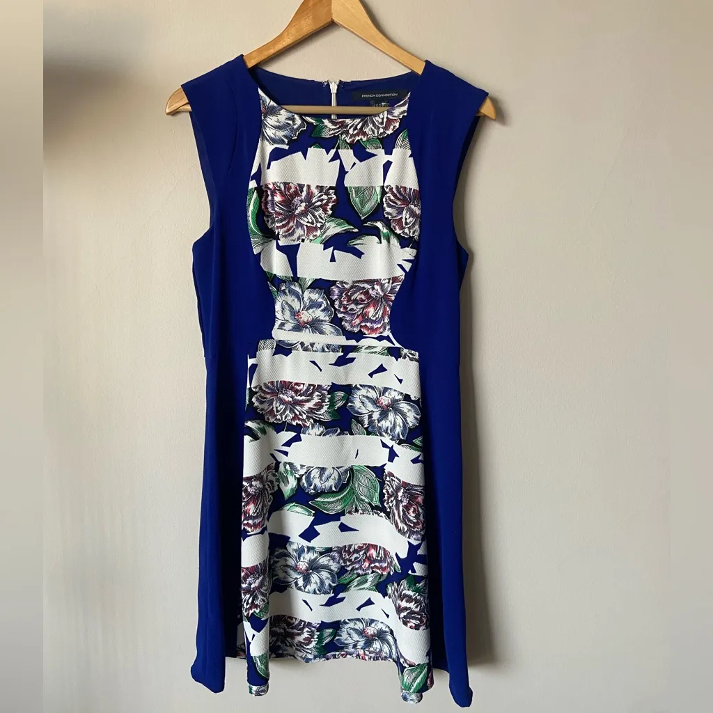 French Connection Floral Print Sleeveless Dress - Blue/White Sz 8 - Image 2