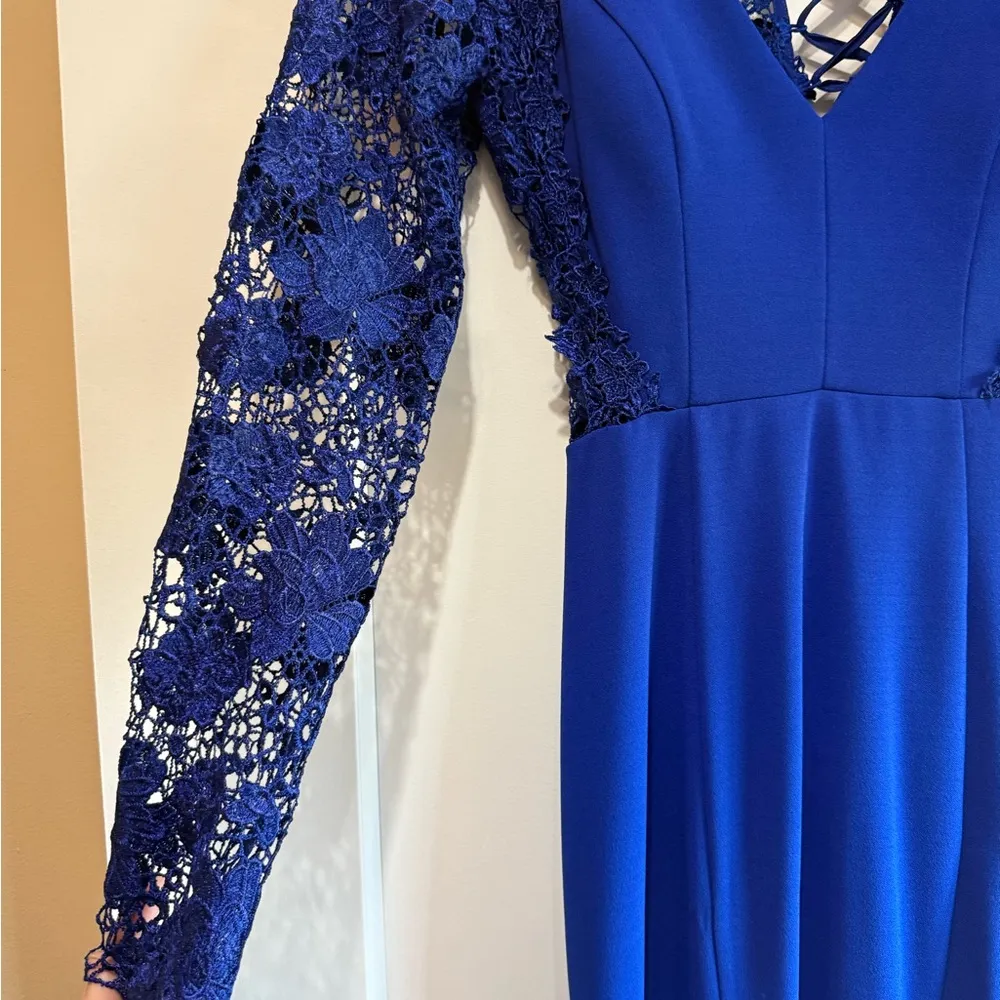 Lulus long sleeve prom dress size medium beautiful detail with lace up back - Image 6