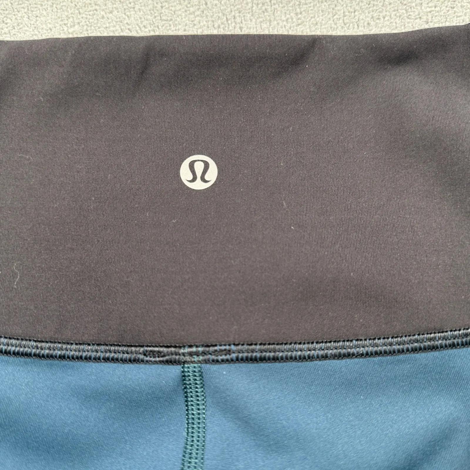 Lululemon Leggings 6 Womens Teal Blue & Black High Rise Athletic Yoga Gym Pocket - Image 7