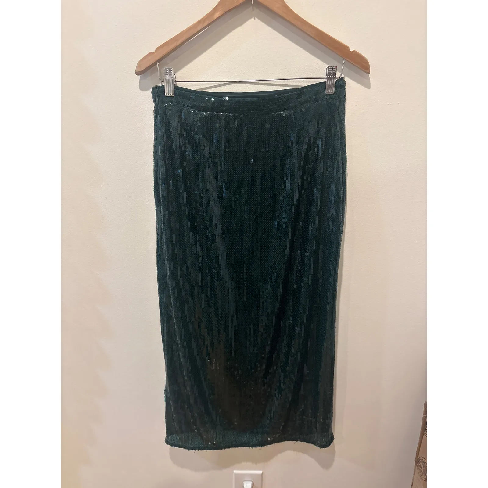 Emerald Green Sequin Pencil Skirt with Slit Elegant Evening Party Formal - Image 4