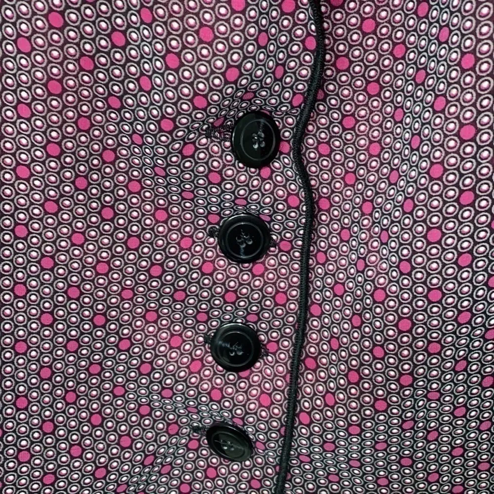 Beluva San Francisco Reversible rayon Fushia jacket. Dot / solid. Size Medium. Pink - Image 5