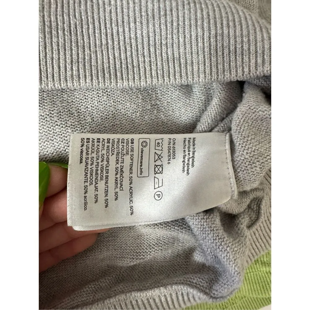 H&M gray sweater size small - Image 4