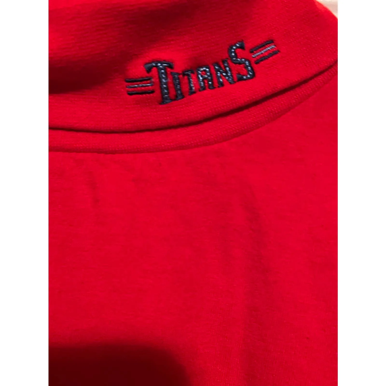 NFL‎ Titans Women's Red Turtleneck Size 2XL 28" Long x 22" Sleeve x 25 1/2" PTP - Image 3