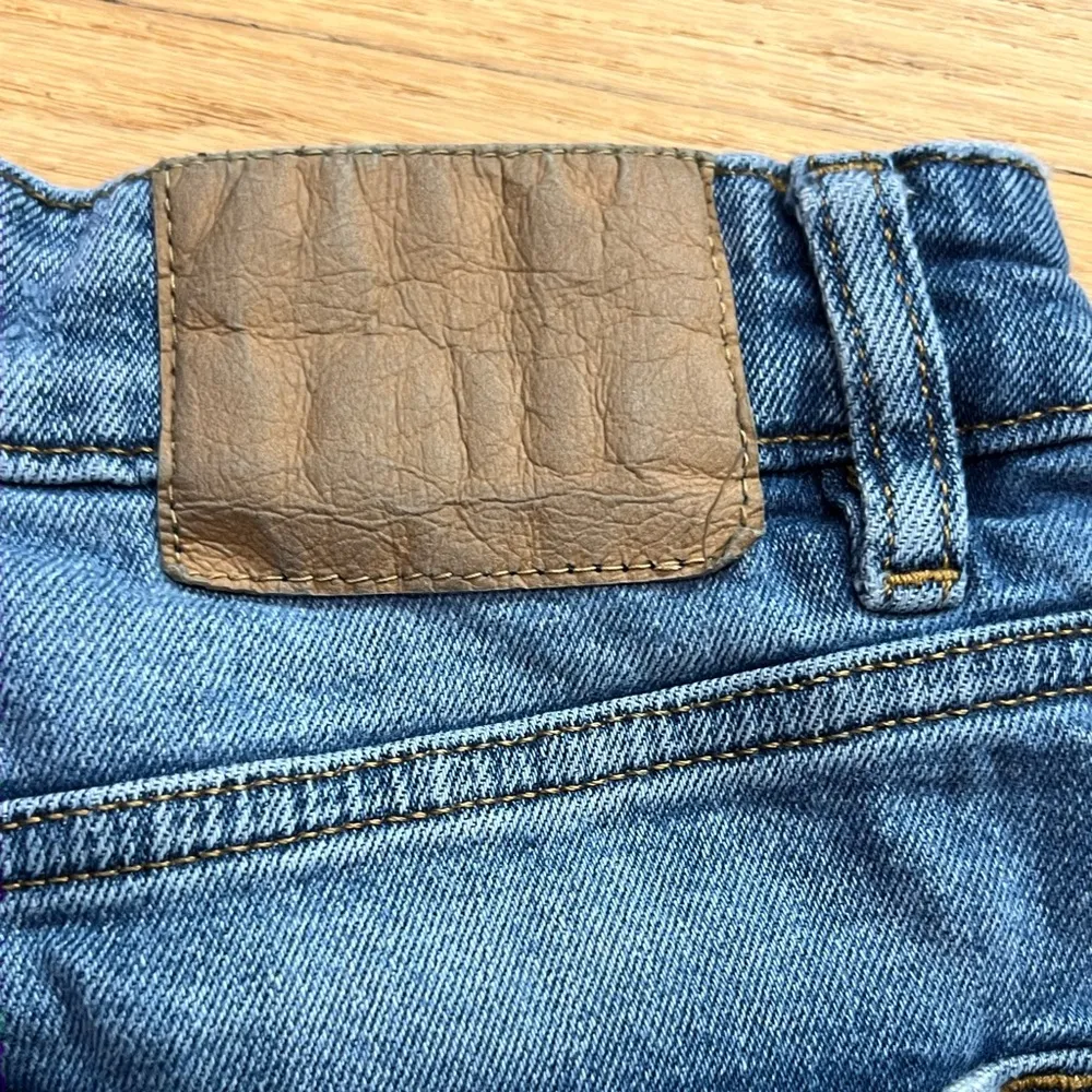 Divided Stylish Blue Distressed Women Jeans - Image 3