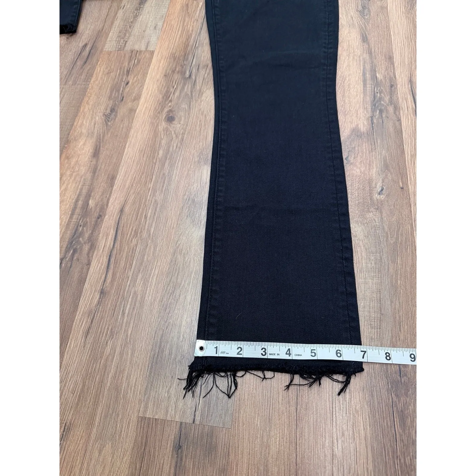 MOTHER The Rascal Ankle Fray Jeans Pitch‎ Black Raw Hem Size 29 - Image 11