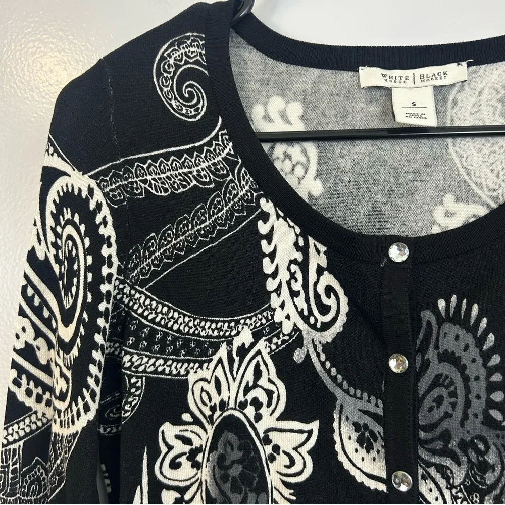 WHBM Black & White Paisley Rhinestone Button Cardigan Size Small - Image 3