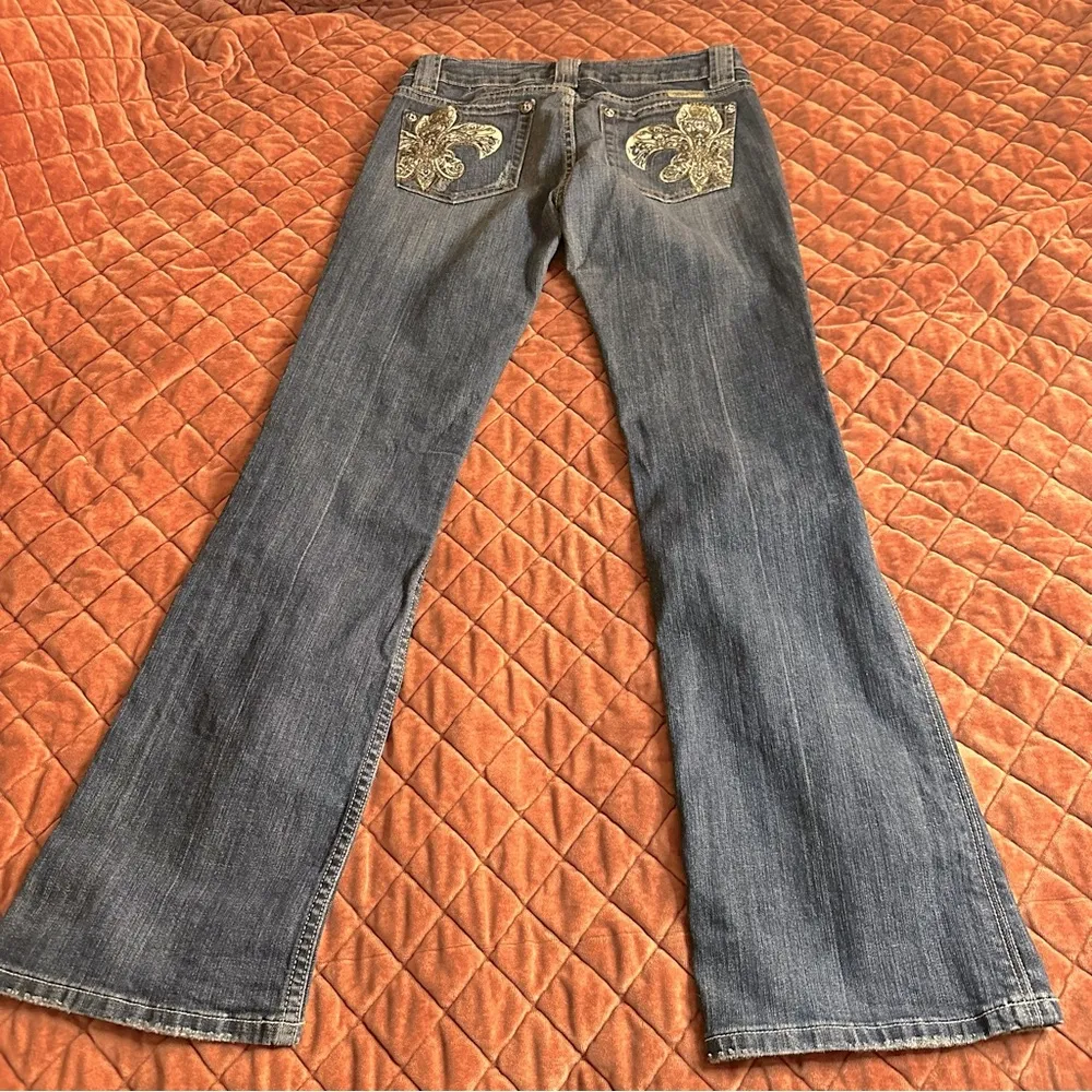 Vintage Miss Me Rhinestone Fleur-de-lis Jeans - Image 5