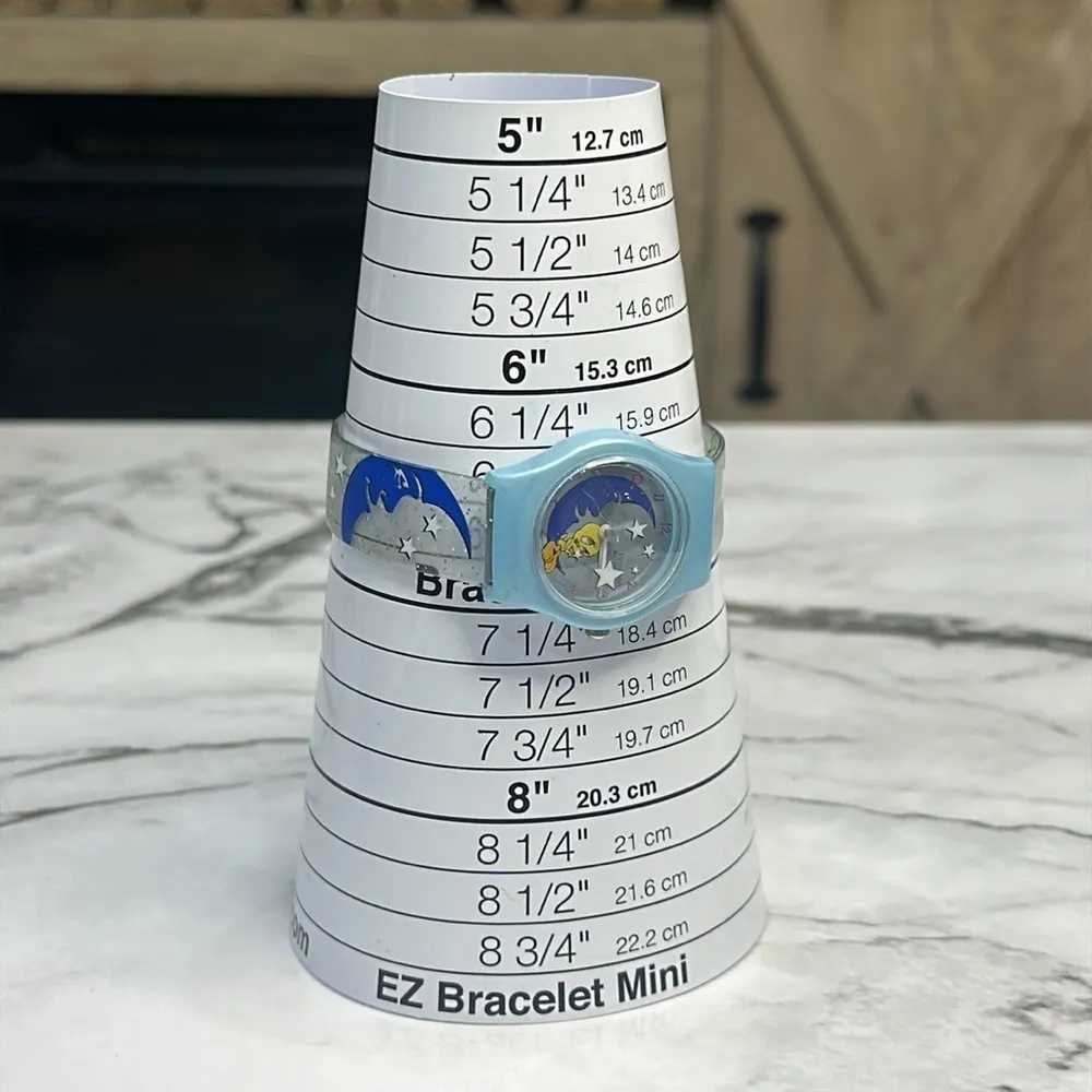 Vintage Warner Bros Looney Tunes Watch: Tweety Bird w Moon Stars (2000) 2200/557 Blue - Image 4