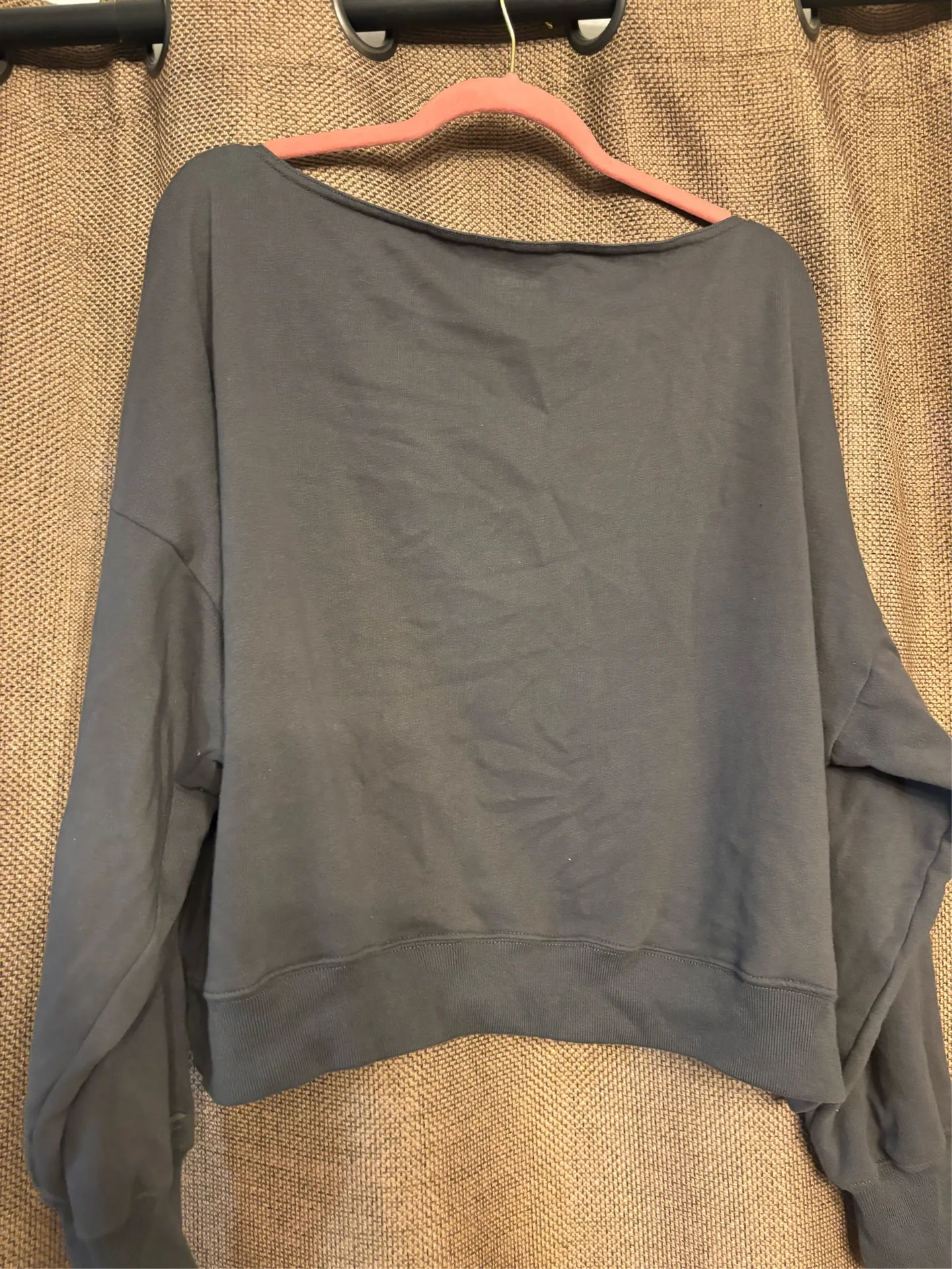 Hollister oversized off the shoulder sweatshirt - Image 3
