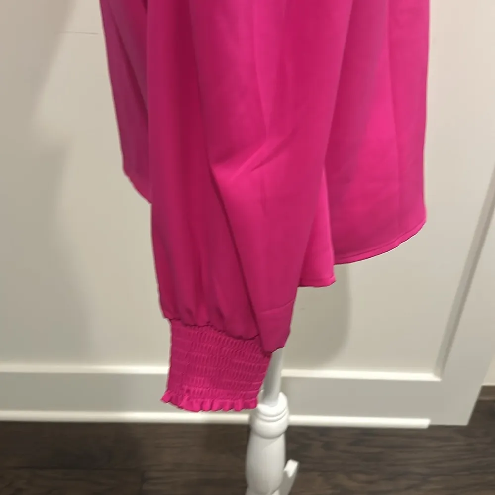 NWT Boutique Jealous Tomato Pink Off Sleeve Blouse Sz L - Image 6