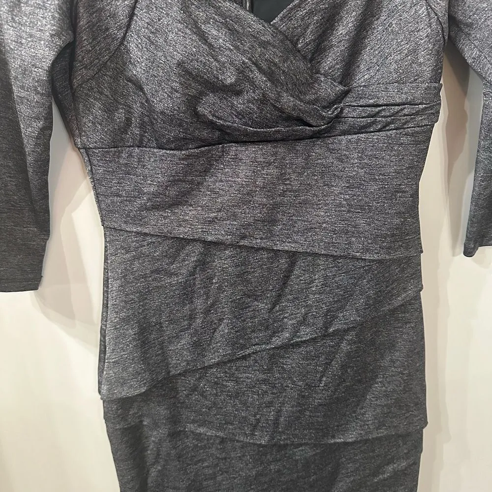 White House Black Market WHBM Gathered Wrap Bodycon Fitted Dress Size 2 - Image 2