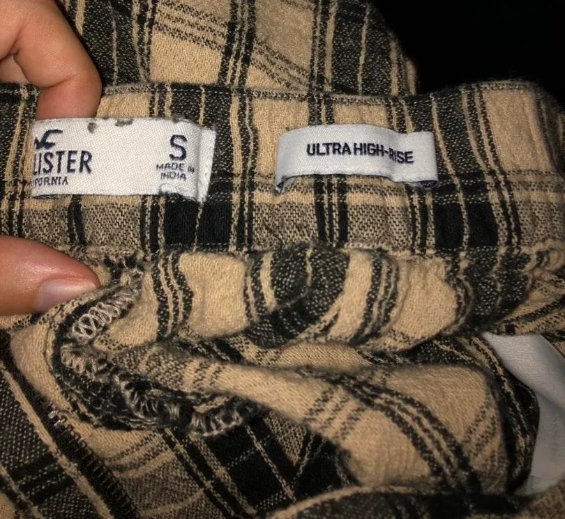 Hollister Plaid Pants - Image 3