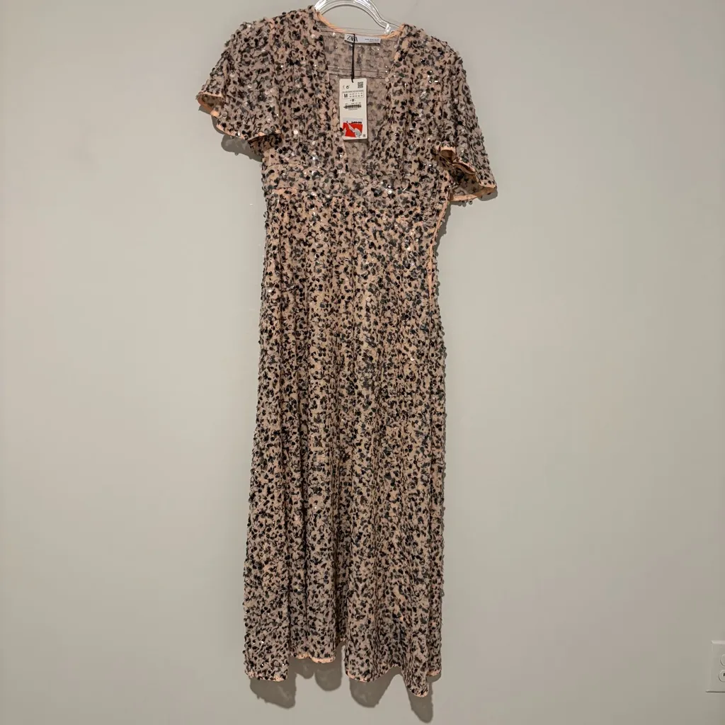 ZARA LIMITED EDITION SEQUIN APPLIQUÉ V NECK LONG MAXI DRESS Pink MEDIUM RARE NWT - Image 2