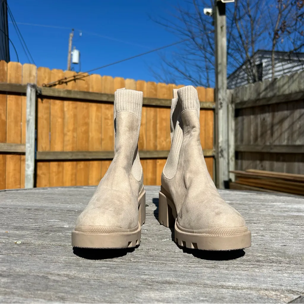 BP NORDSTROM  Chunky‎ Lug Sole Chelsea Boots size 10 tall fall winter - Image 3