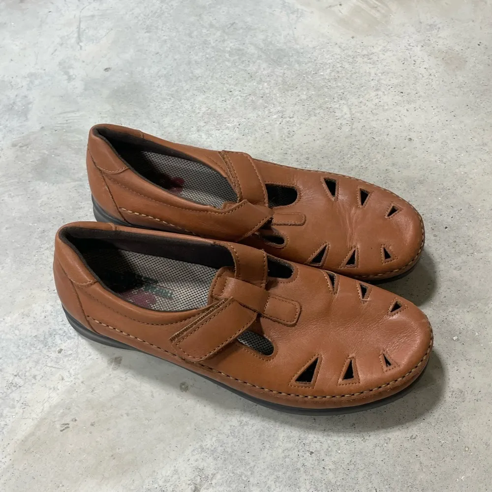 SAS Shoes Womens 9 Medium Brown Diabetic Leather Mary Jane Tripad Comfort Roamer - Image 2