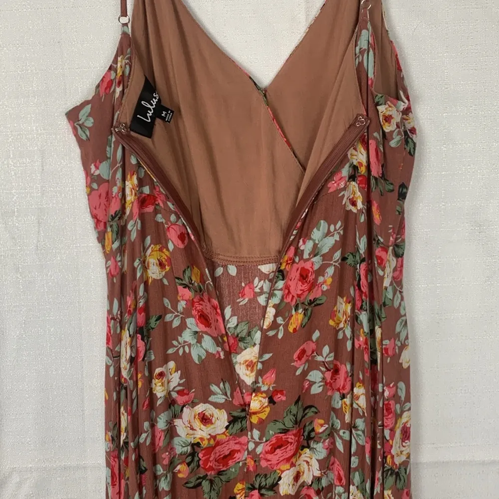 Lulu's size medium floral maxi dress tank split rose mauve flowers guest party - Image 12