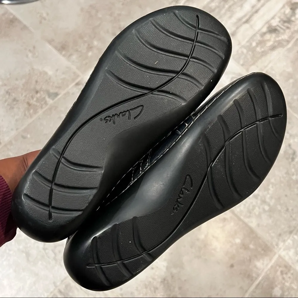 Clarks Leather Shoes Ashland Tide Black Tumb Loafers, Size 10M - Image 9