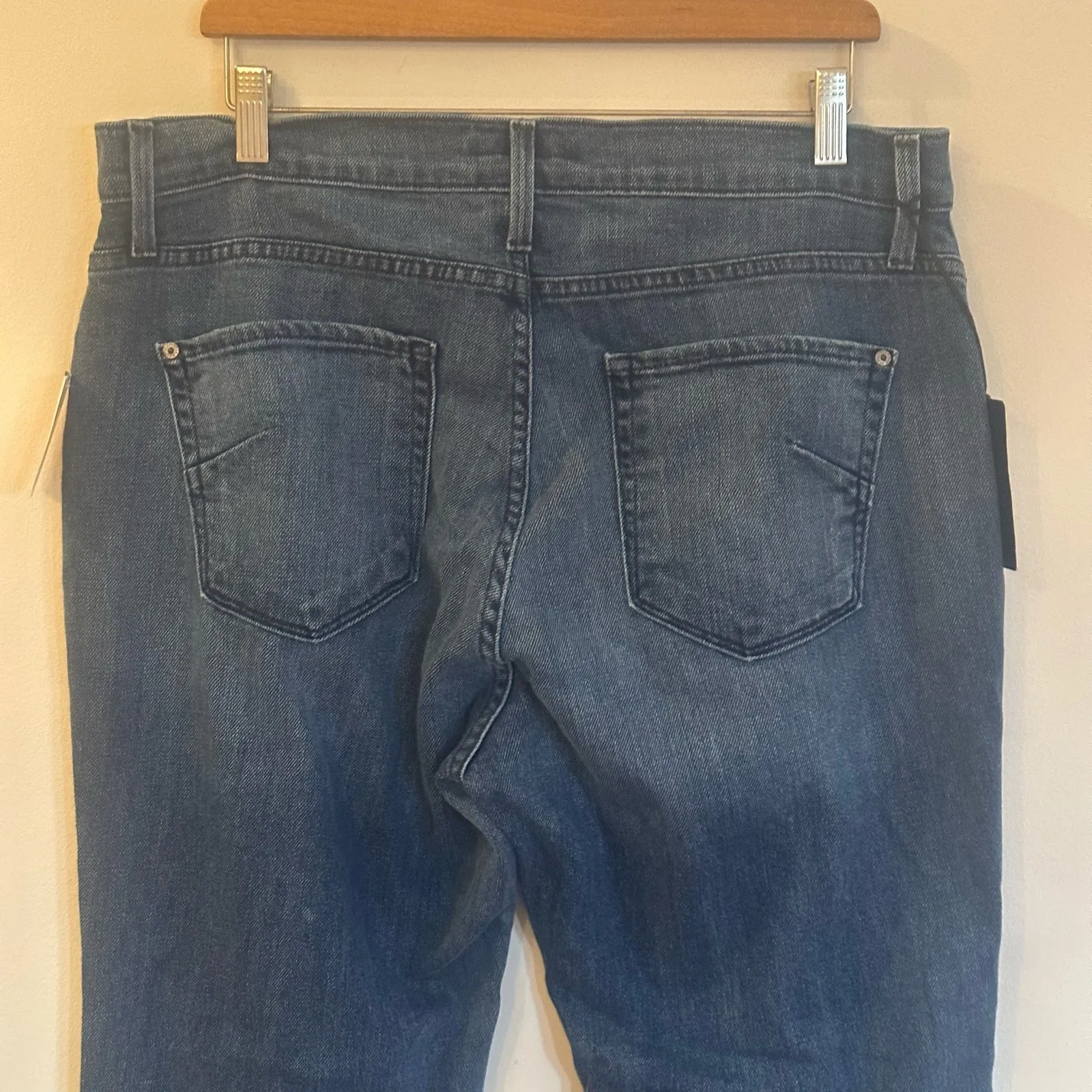 New James Icon Hunter Z Straight leg Jeans sz 14 Straight Leg Medium Wash Jeans - Image 3