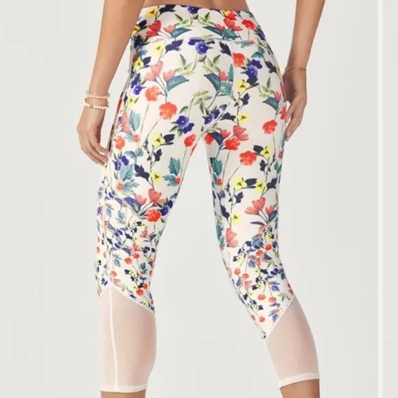 Fabletics‎ Powerhold Poppy Field White Floral Cropped Leggings Size XXS - Image 3