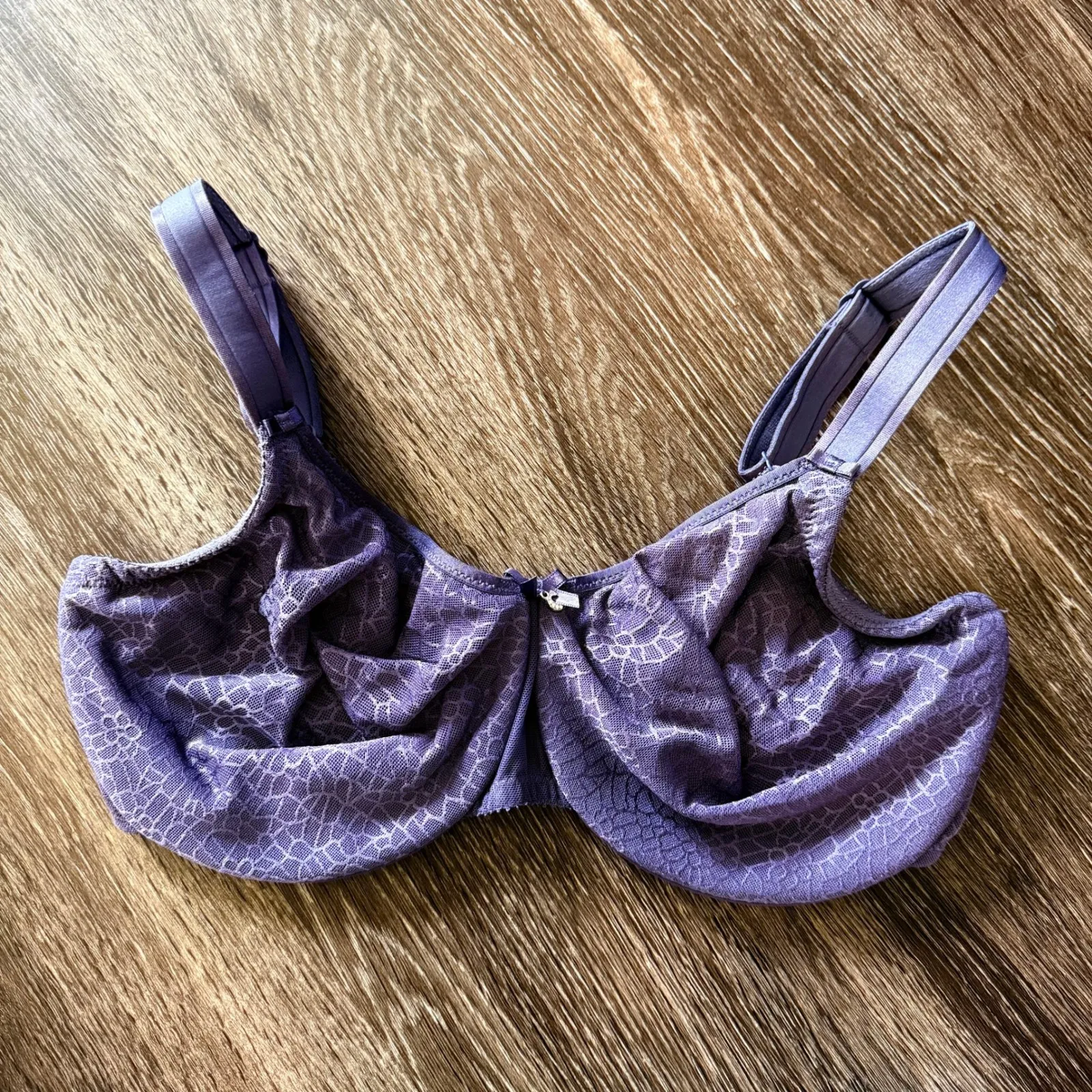 Chantelle Women's C Magnifique Full Coverage Underwire Bra 34DDD Lavender Lace - Image 3