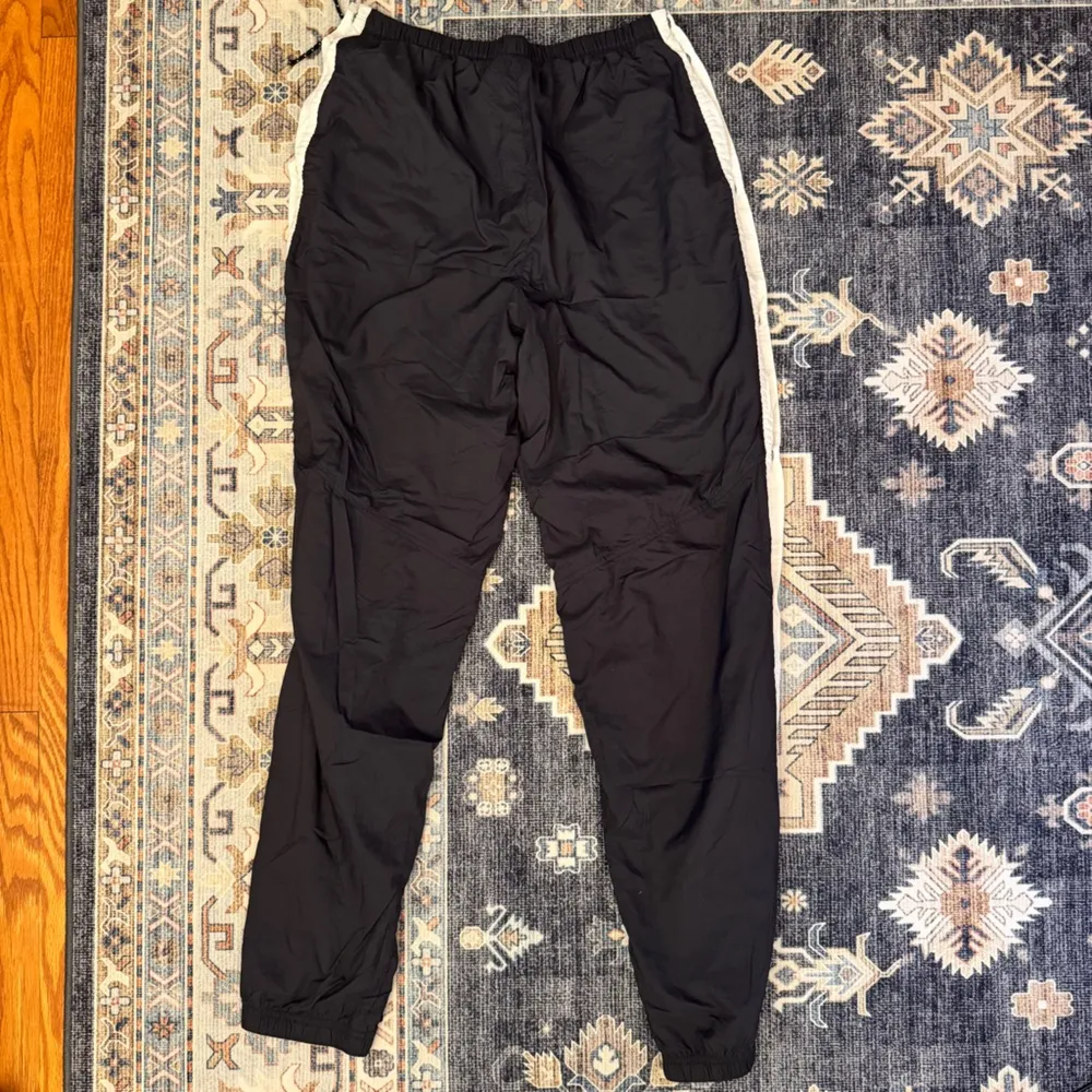 Nike Women’s Black Windrunner Tear-Away Track Snap Pants Size Small 29” Inseam - Image 5