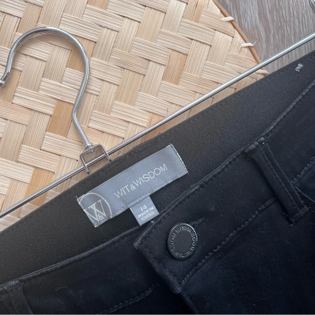 Wit‎ & wisdom black ankle straight leg jeans w/ chain cuff detail Size 14 - Image 2