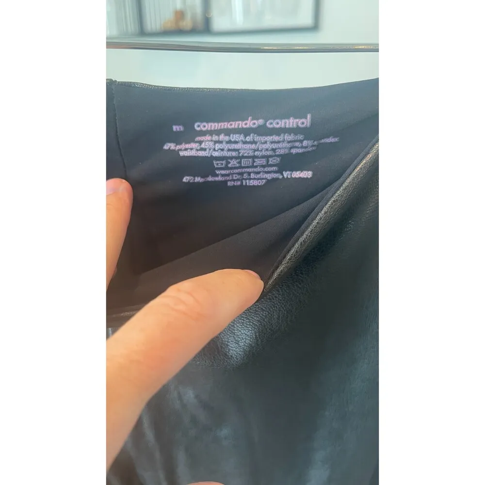 Commando  Perfect Control Faux Leather Leggings Size M - Image 5