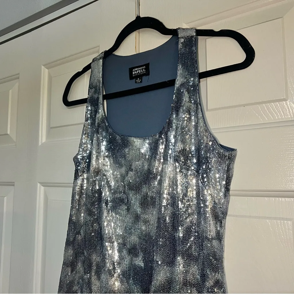 Adrianna Papell Boutique Silver Blue Sequin Sleeveless Scoop Shift Mini Dress 8 - Image 2