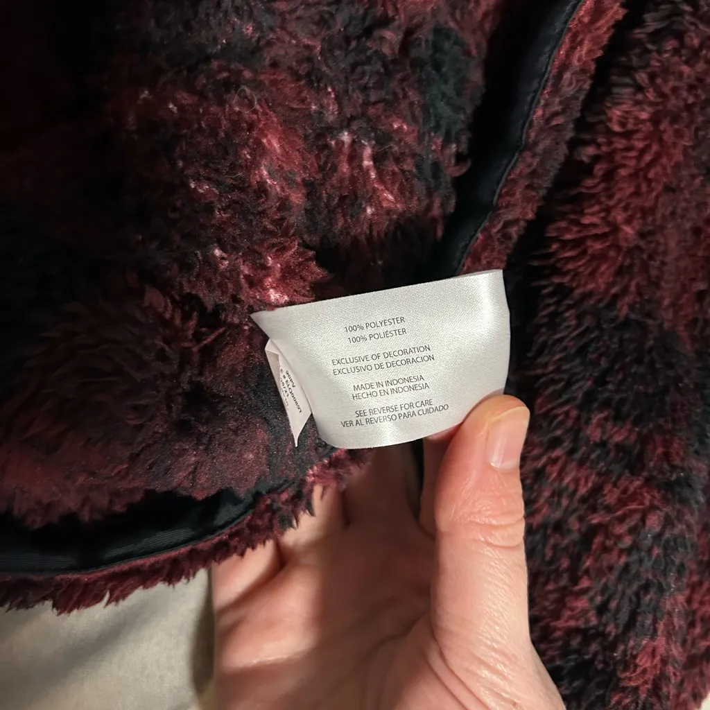 Eddie Bauer Red and Black Fleece Jacket - Image 3