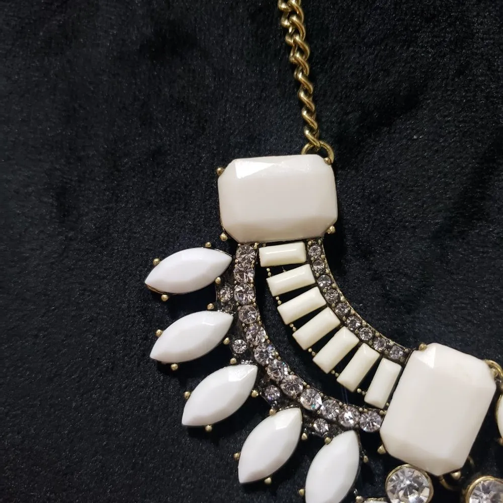 Womens Luxury Crystal Rhinestone Teardrop White Beaded Charm Choker Necklace - Image 4