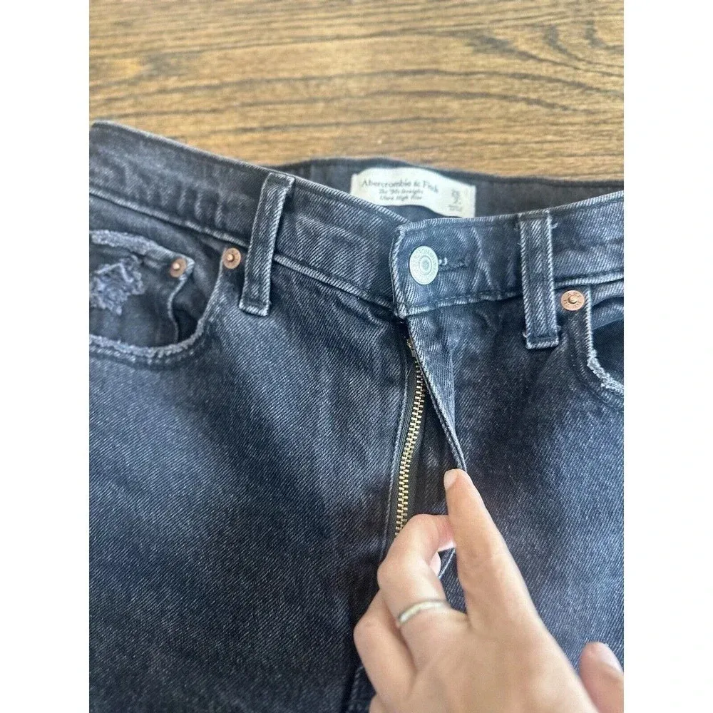 Abercrombie & Fitch Womens 90s Straight Ultra Hight Rise Denim Size 26 2R G0786 - Image 5