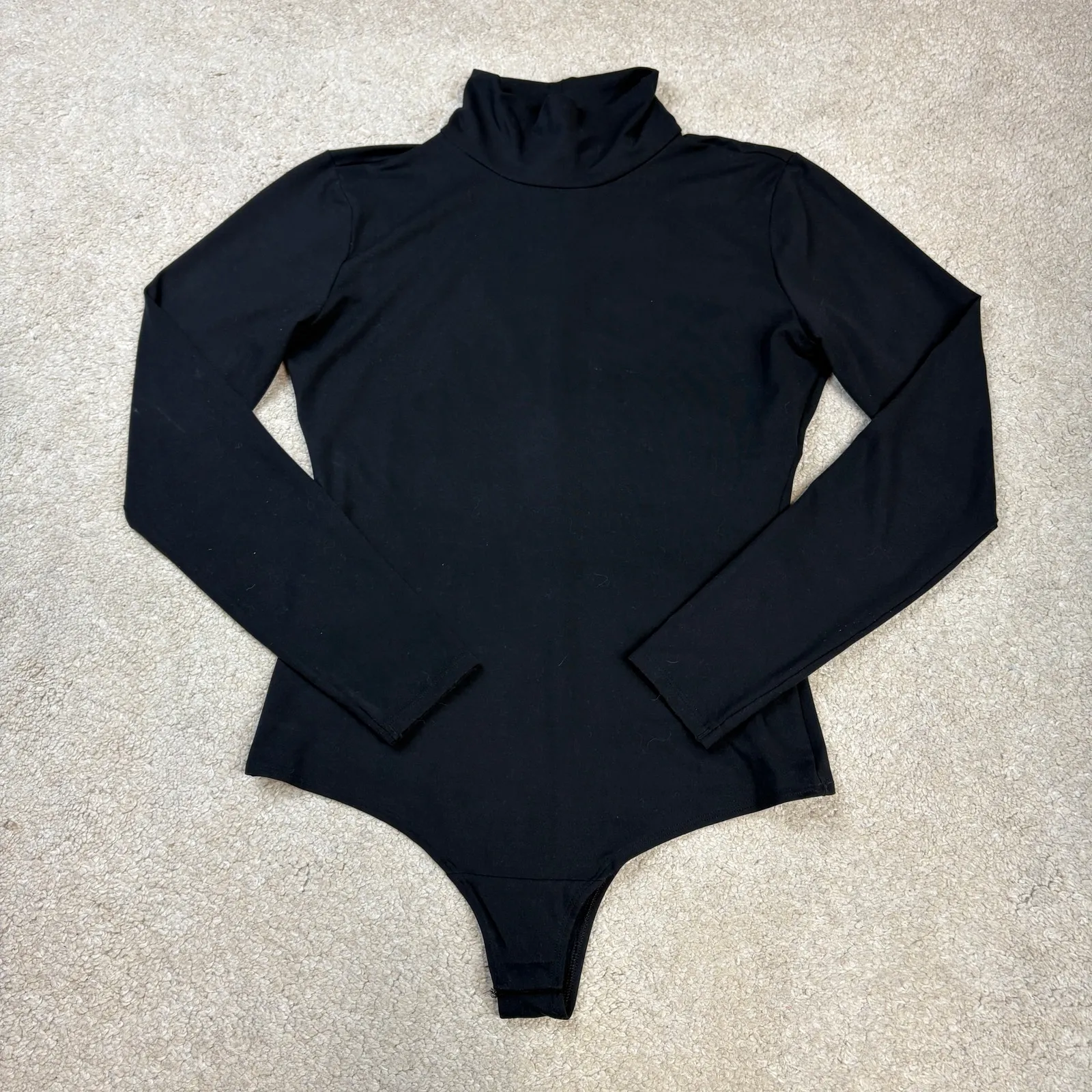 NWOT Spanx Smoothing Long Sleeve Layer Turtleneck Bodysuit Black Size M - Image 2