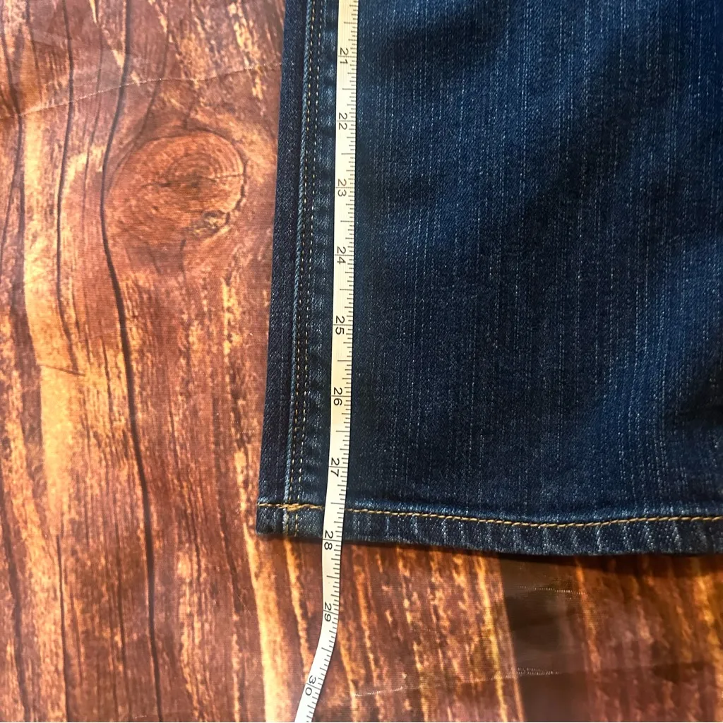 Women’s Abercrombie & Fitch Low Rise Straight Jeans Size 4 - Image 2