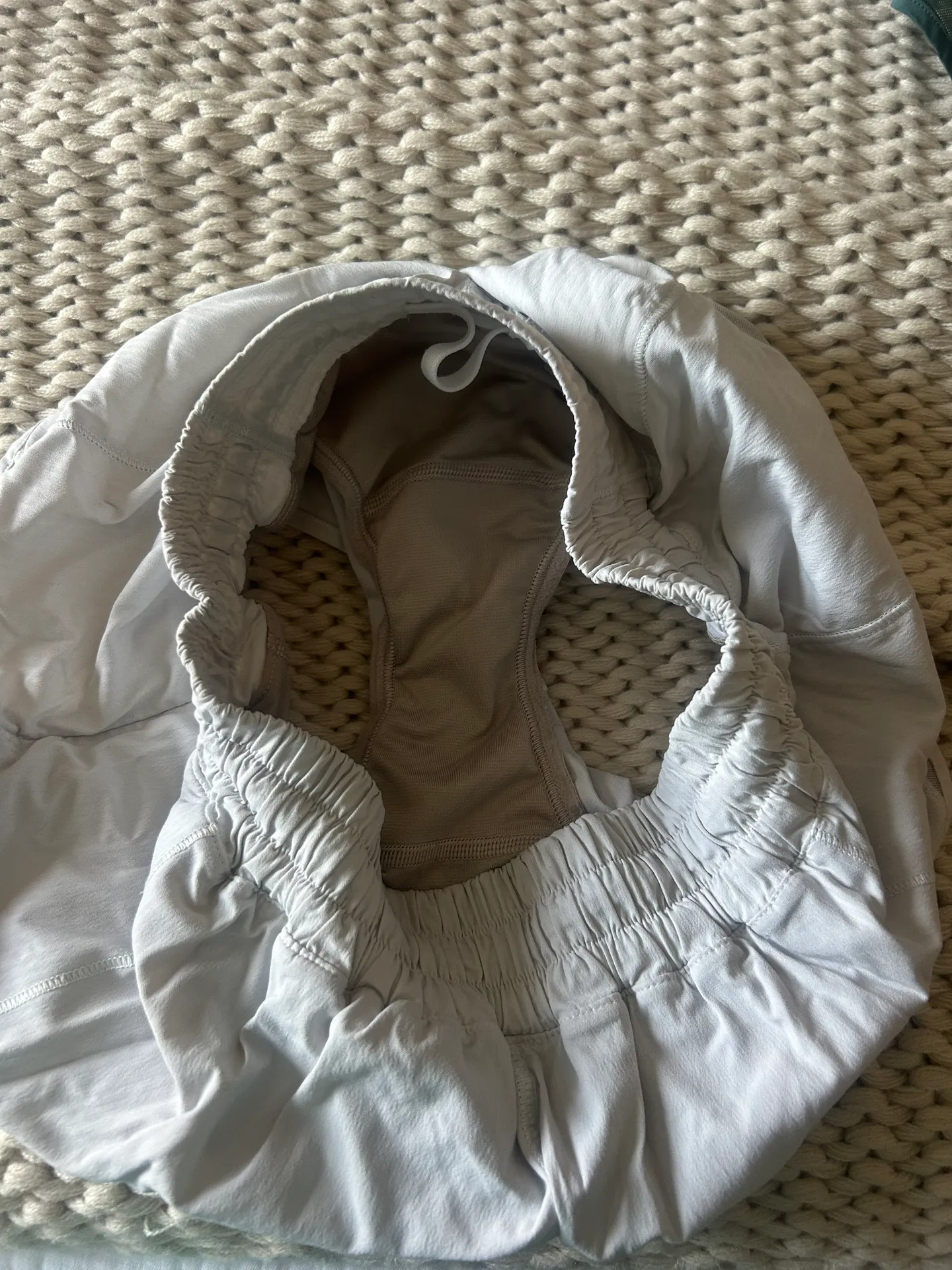 Hotty Hot Short 2.5” - Image 5