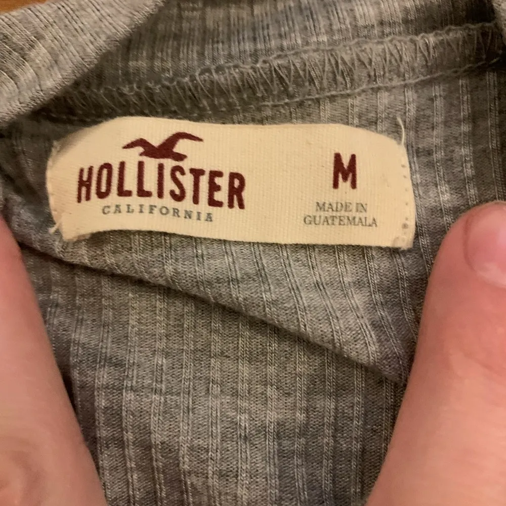 Keyhole grey shirt - Image 2