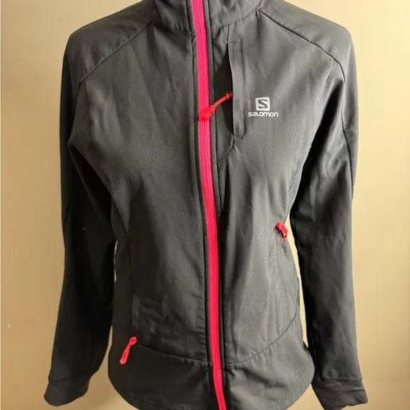 Salomon Women's Black Jacket with Pink Accents clima wind momentum jacket med - Image 2