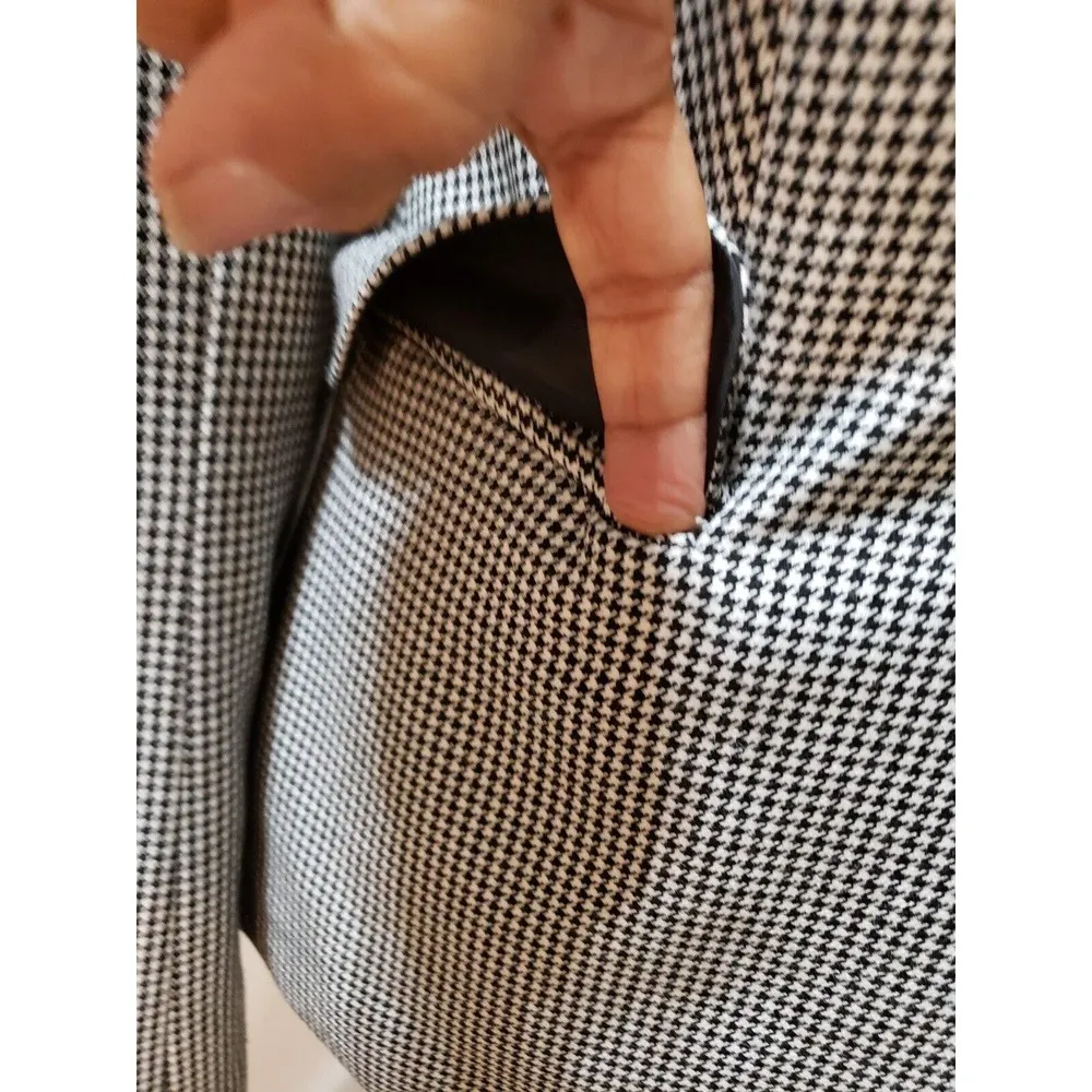 Premise Women's Black & White Houndstooth Long Sleeve Button Front Blazer Size 6 - Image 5