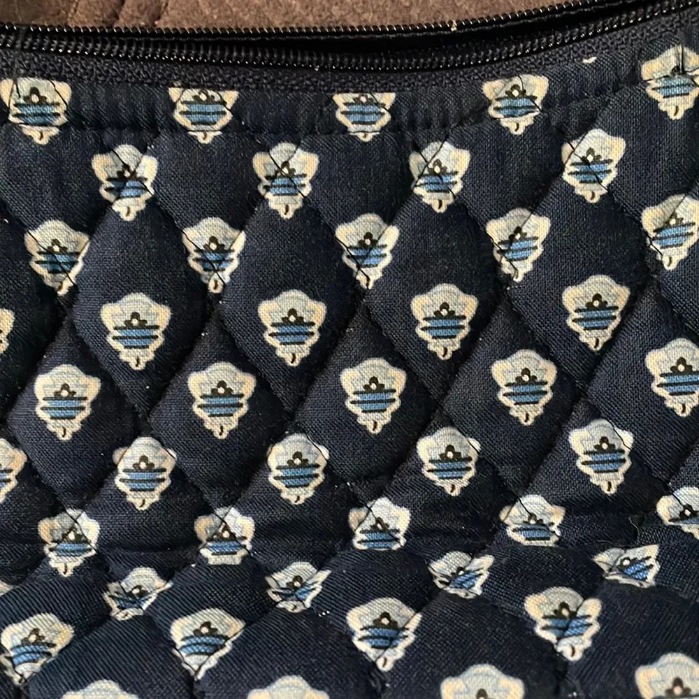 VERA BRADLEY Blue & White Mini Purse - Image 3