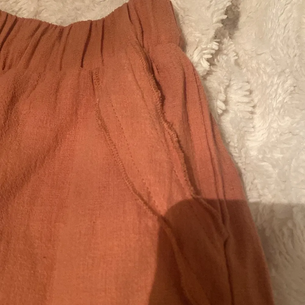 Paper Crane NWT  Lined Shorts - Image 3