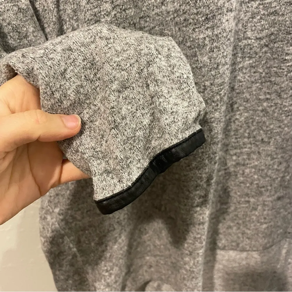 Zara Grey Oversized Sweater - Image 7